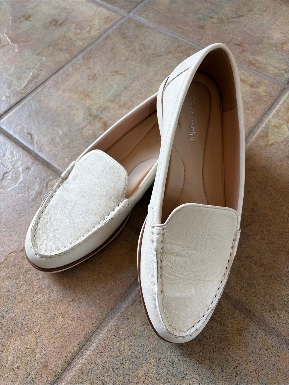 Easy Spirit Women's Cream Leather Slip-On Loafers